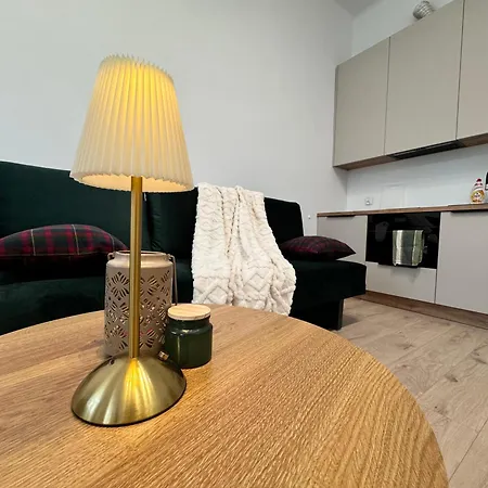 شقة Comfy Self Check-in 2min From Main Station Old Town D-apartments *