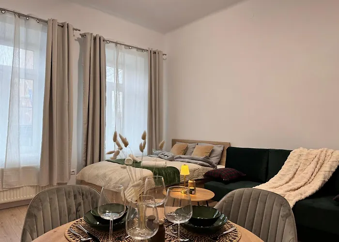 Comfy Next To Main Station Old Town דירה